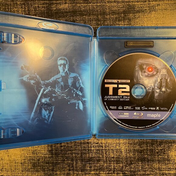 T2 Judgement Day Blu-ray SkyNet Edition - Picture 3 of 3